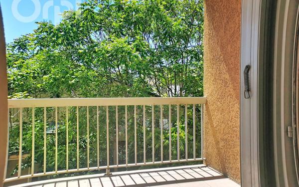 Appartement à vendre    3 pièces • 69 m2 Toulon
