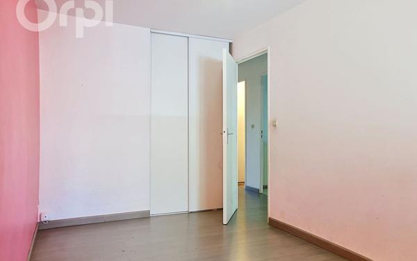 Appartement à vendre    3 pièces • 69 m2 Toulon