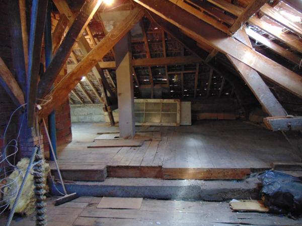 MAISON EN MEULIERE A REHABILITER