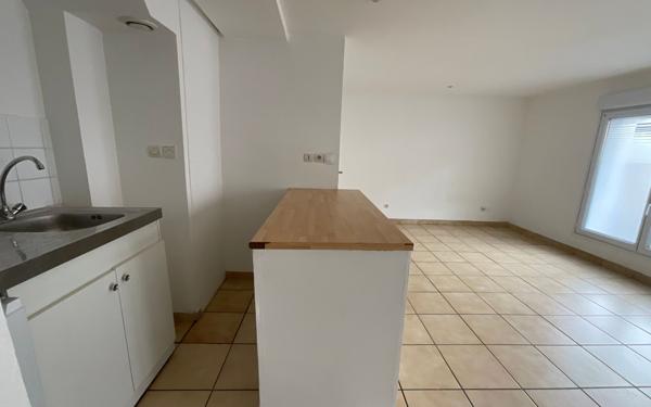 Appartement à louer    1 pièce •  Mérignies