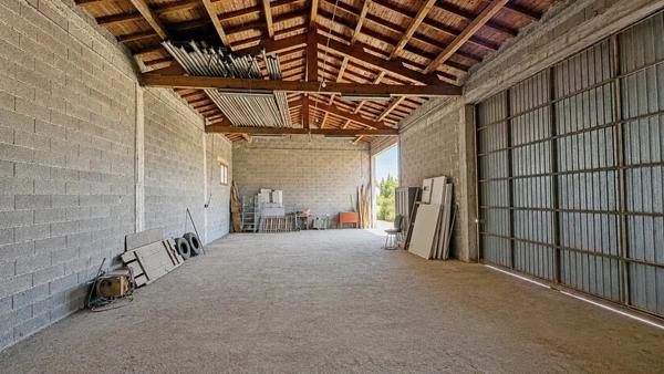CARPENTRAS (84) | Maison de 215 m² habitables avec revenu locatif sur un terrain agricole de 7 175 m²