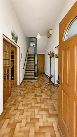 CARPENTRAS (84) | Maison de 215 m² habitables avec revenu locatif sur un terrain agricole de 7 175 m²
