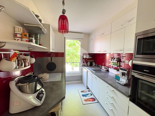 Appartement en duplex Guyancourt 5 pièce(s) 109.07 m2