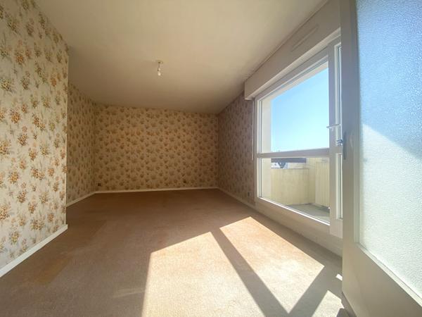 Appartement à vendre à Vannes T1bis à rafraîchir quartier Trussac