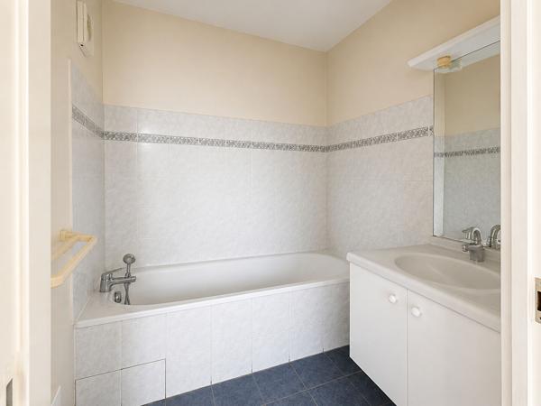 Appartement T2 de 50 m² à rafraîchir - Lyon 5e - Secteur Point du Jour