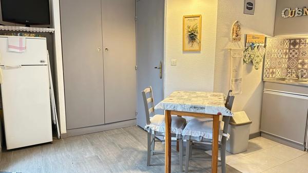 Appartement à vendre 1 pièces GREOUX LES BAINS (04)