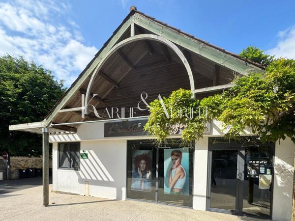 FONDS DE COMMERCE - SALON DE COIFFURE MIXTE