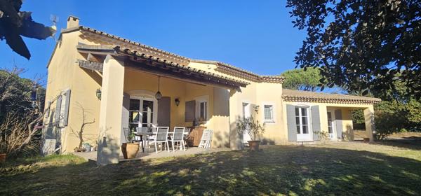 Suze-la-Rousse (26790) Suze-la-Rousse - Belle propriété avec parc arboré, sur terrain de 4 300 m² et grande piscine 10 m x 5 m