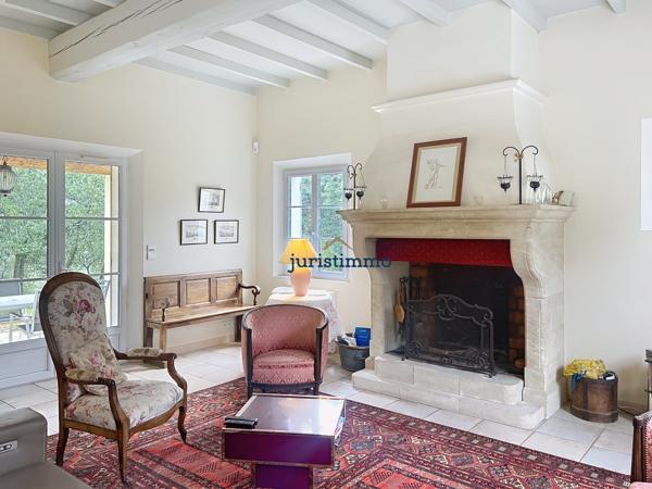 Suze-la-Rousse (26790) Suze-la-Rousse - Belle propriété avec parc arboré, sur terrain de 4 300 m² et grande piscine 10 m x 5 m