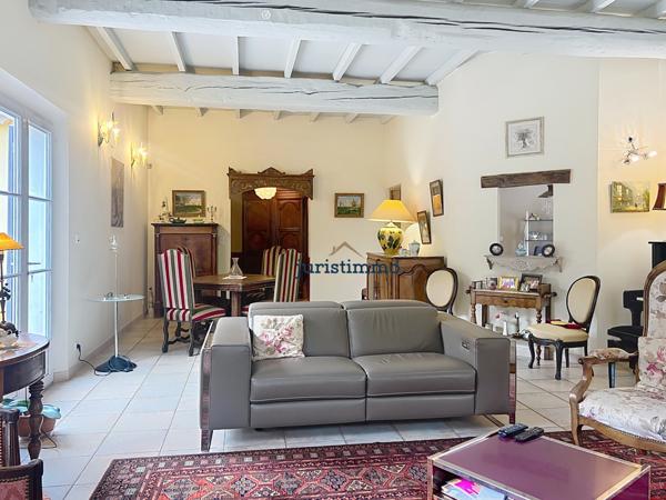 Suze-la-Rousse (26790) Suze-la-Rousse - Belle propriété avec parc arboré, sur terrain de 4 300 m² et grande piscine 10 m x 5 m