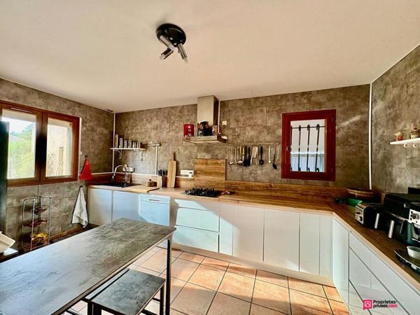 Villa Familiale à Château Arnoux Saint Auban 7 pièce(s) 220 m2