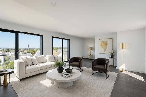 Département du Finistère (29) - À vendre : Crozon, centre-ville - Appartement penthouse T6 de 183 m² habitable avec vue panoramique sue la baie de Morgat - 4 terrasses - Garage.