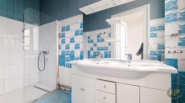 Maison à vendre Libourne - 5 pièces, 136m² avec 3 chambre(s) à 221 550€ - AJP Immobilier Libourne