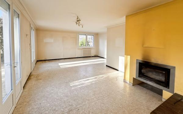 Maison à vendre    4 pièces • 117 m2 Chancelade