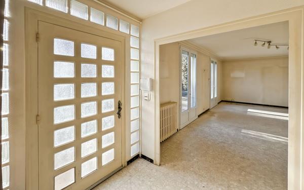 Maison à vendre    4 pièces • 117 m2 Chancelade