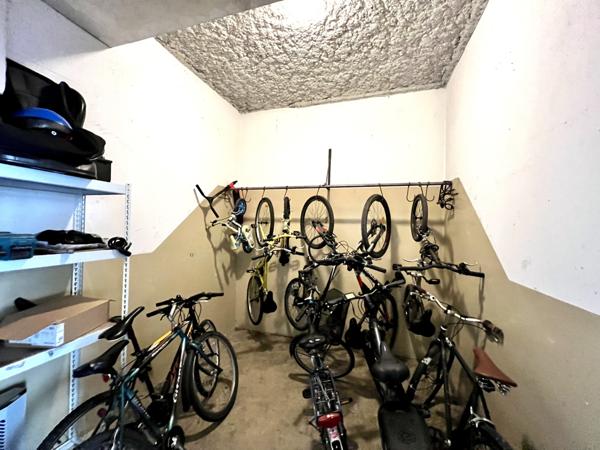 Bondy (93140) 4 Pièces centre-ville avec box et terrasse