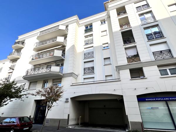 Bondy (93140) 4 Pièces centre-ville avec box et terrasse