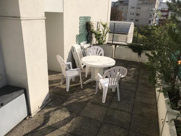 Bondy (93140) 4 Pièces centre-ville avec box et terrasse