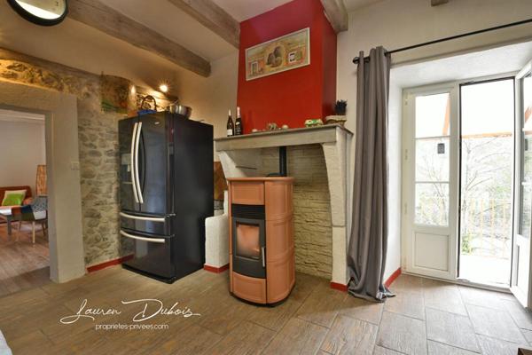 SERRES - Charmante maison de ville de 122 m² avec jardin, garages et dépendances
