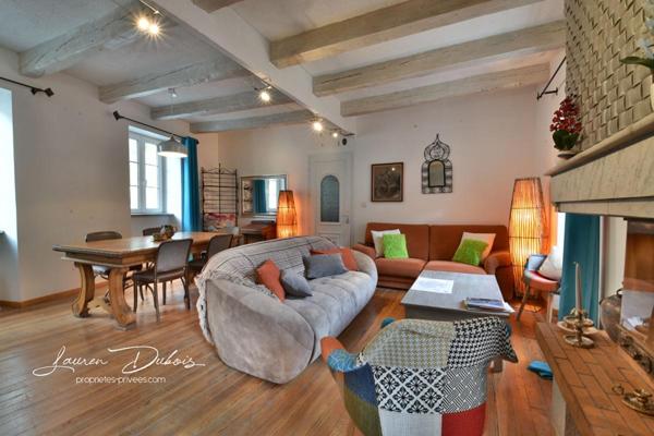 SERRES - Charmante maison de ville de 122 m² avec jardin, garages et dépendances