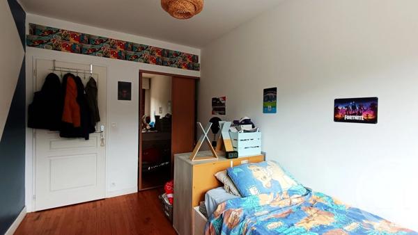 Appartement F3 à vendre  3 pièces - 66,68 m 2   LA ROCHETTE  - 73
