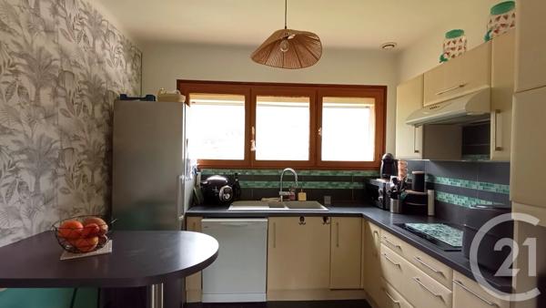 Appartement F3 à vendre  3 pièces - 66,68 m 2   LA ROCHETTE  - 73
