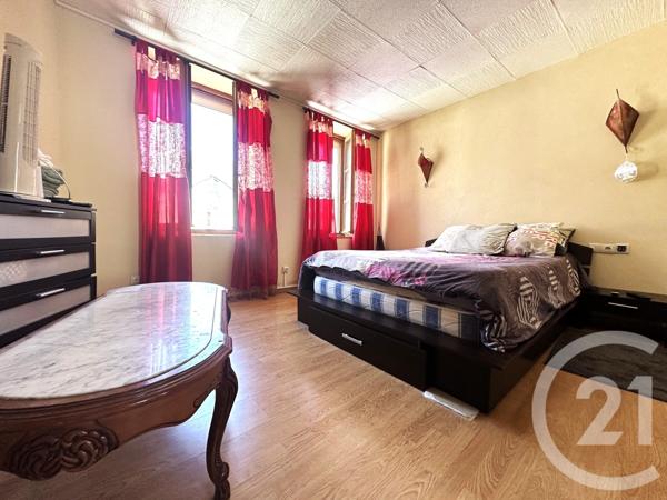 Immeuble à vendre  217 m2 LA SOUTERRAINE - 23