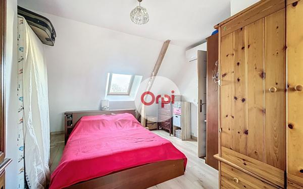 Maison à vendre    4 pièces •  Theix