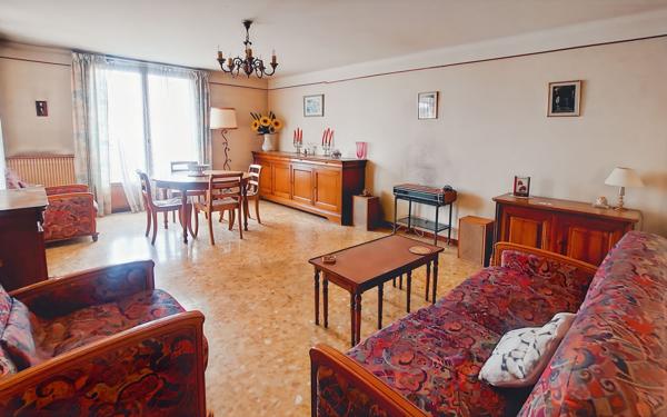 Appartement à vendre    2 pièces • 74,45 m2 Manosque