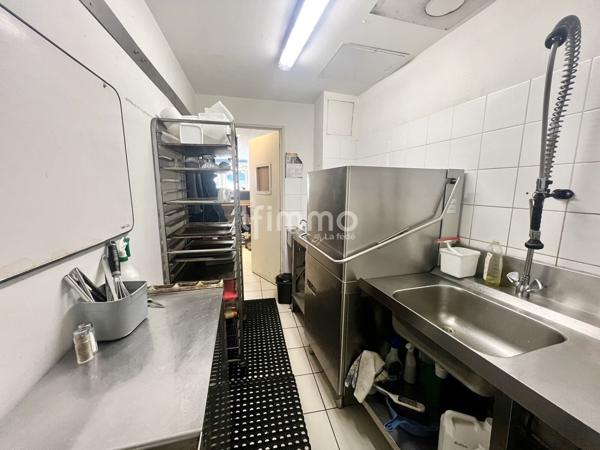 Fond de commerce 129m² - hyper centre Pessac