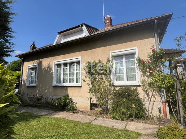 Maison traditionnelle de 5 pièces sur cave totale - Proche du centre-ville - CHAMBLY