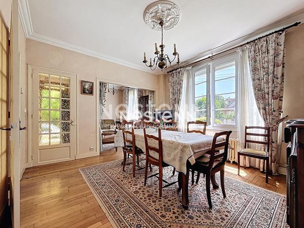 Maison traditionnelle de 5 pièces sur cave totale - Proche du centre-ville - CHAMBLY