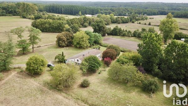 Longère 6 pièces de 163 m² à Laruscade (33620)