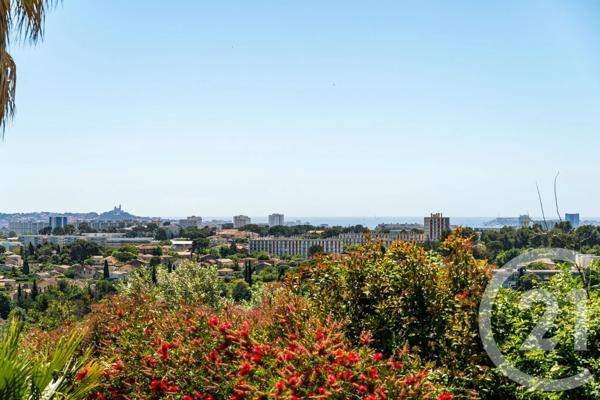 Maison à vendre  5 pièces - 251,67 m 2   MARSEILLE  - 13013