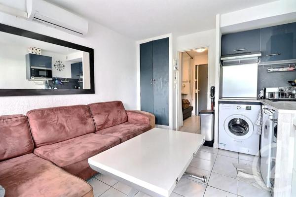 Appartement Studio à vendre  1 pièce - 20 m 2   ST RAPHAEL  - 83