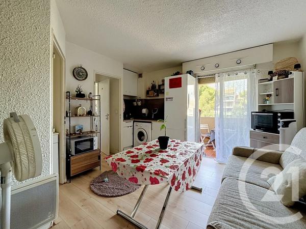 Appartement Studio à vendre  1 pièce - 20 m 2   ST RAPHAEL  - 83