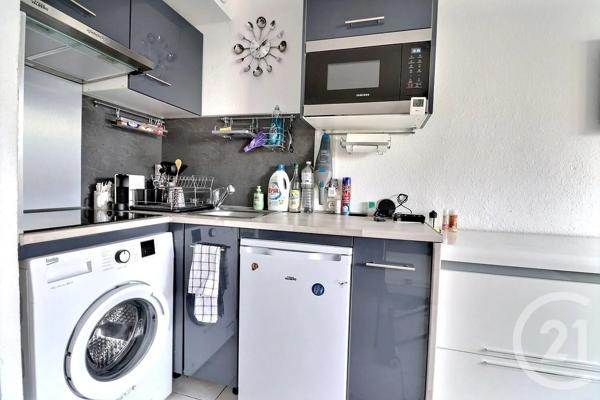 Appartement Studio à vendre  1 pièce - 20 m 2   ST RAPHAEL  - 83