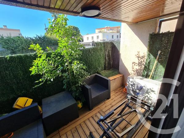 Appartement Studio à vendre  1 pièce - 20 m 2   ST RAPHAEL  - 83