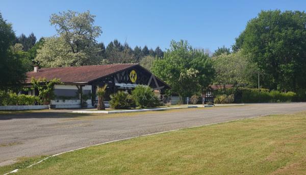 ACTIF EXCEPTIONNEL  DOMAINE COMMERCIAL & FONCIER À FORT POTENTIEL DE VALORISATION