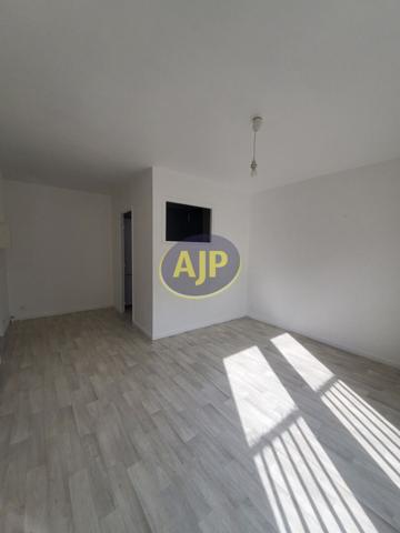 Location appartement Pontivy : 590 € - AJP Immobilier Pontivy