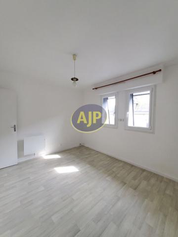 Location appartement Pontivy : 590 € - AJP Immobilier Pontivy