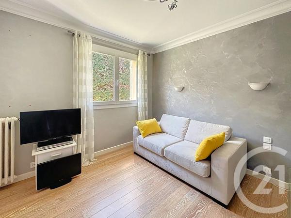Maison à vendre  4 pièces - 130 m 2   ANTIBES  - 06