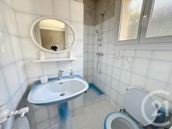 Maison à vendre  4 pièces - 130 m 2   ANTIBES  - 06