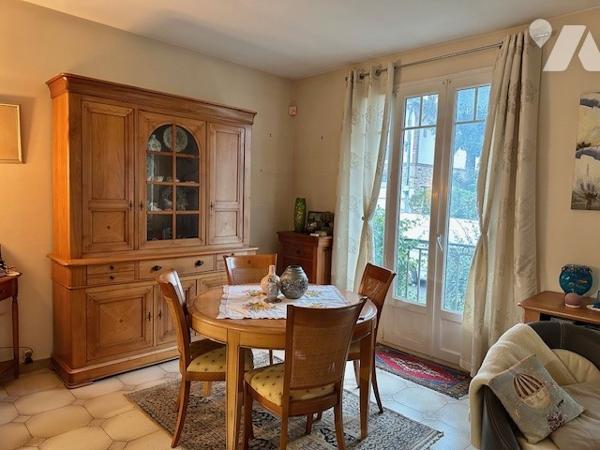 Maison à Vendre à Montmorency (95160) en Val-d'Oise (95), 72 m2 divisés en 3 pièces dont 2 chambres