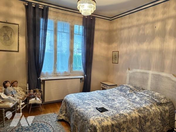Maison à Vendre à Montmorency (95160) en Val-d'Oise (95), 72 m2 divisés en 3 pièces dont 2 chambres