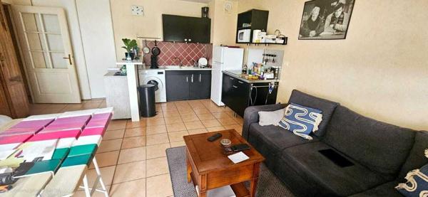 Appart F2 lycée Grammont +PARKING