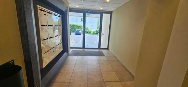 Appart F2 lycée Grammont +PARKING