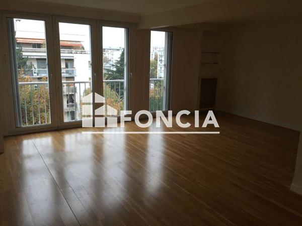 Location Appartement 3 pièces 63.3 m² - 2/4/6 RUE HENRI DUNANT Rueil Malmaison 92500