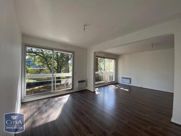 Appartement à louer 4 pièces 85.44m² Chartres (28000)