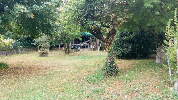 Jongieux (73170) JONGIEUX VILLA DE 1988 SUR 2275 M² DE TERRAIN CLOS ET ARBORE